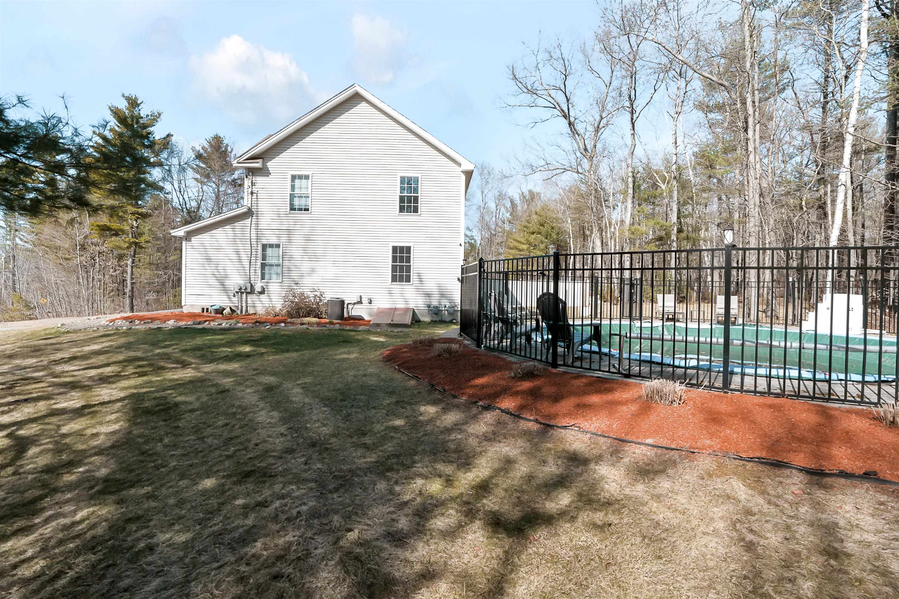 122 High Range Road, Unit B Londonderry, NH 03053 - Photo 41 of 44