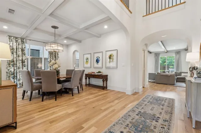 a view of a livingroom and dining room