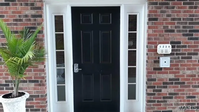 $600,000 | 8612 West Main Street, Belleville, IL 62223