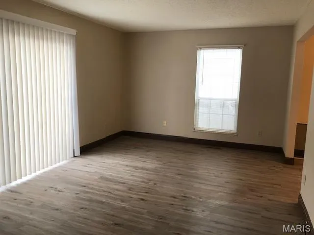 $600,000 | 8612 West Main Street, Belleville, IL 62223