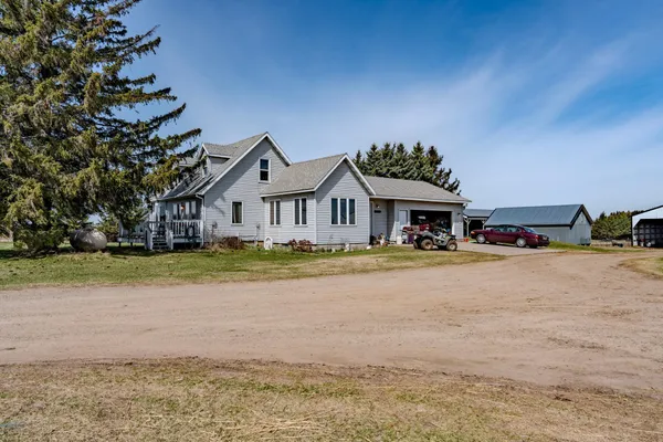 $500,000 | 8818 70th Street, Little Falls, MN 56345