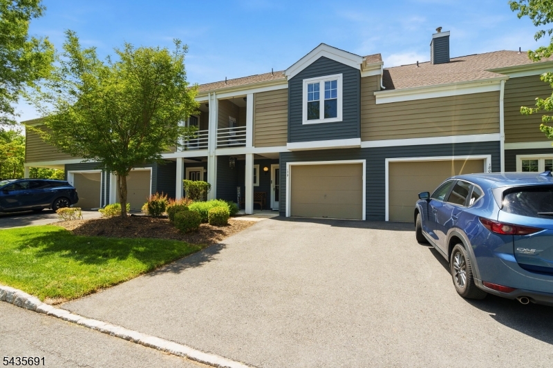 179 Northfield Road Bridgewater, NJ 08807 - Photo 2 of 34