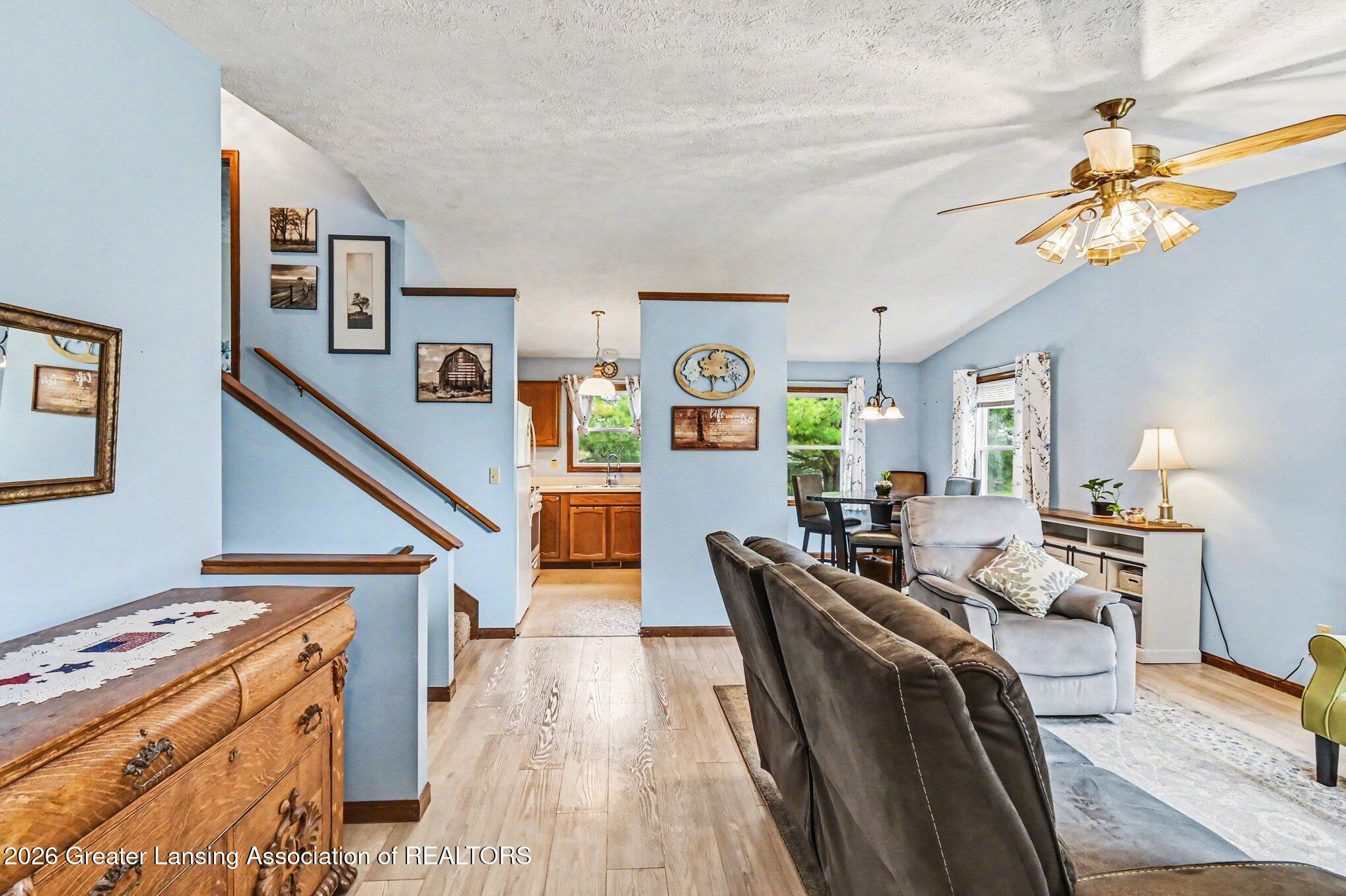 668 South College Road Mason, MI 48854 - Photo 4 of 27 004_file_3036