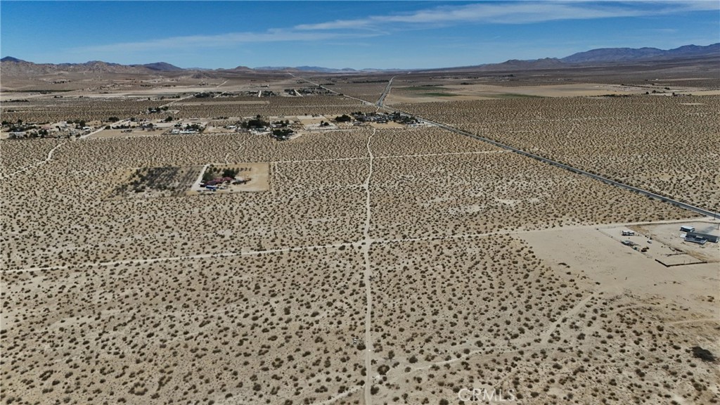 712 Fairlane Road Lucerne Valley, CA 92356 - Photo 8 of 12 a view of a sky view