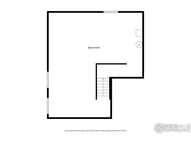 a house view with a outdoor space