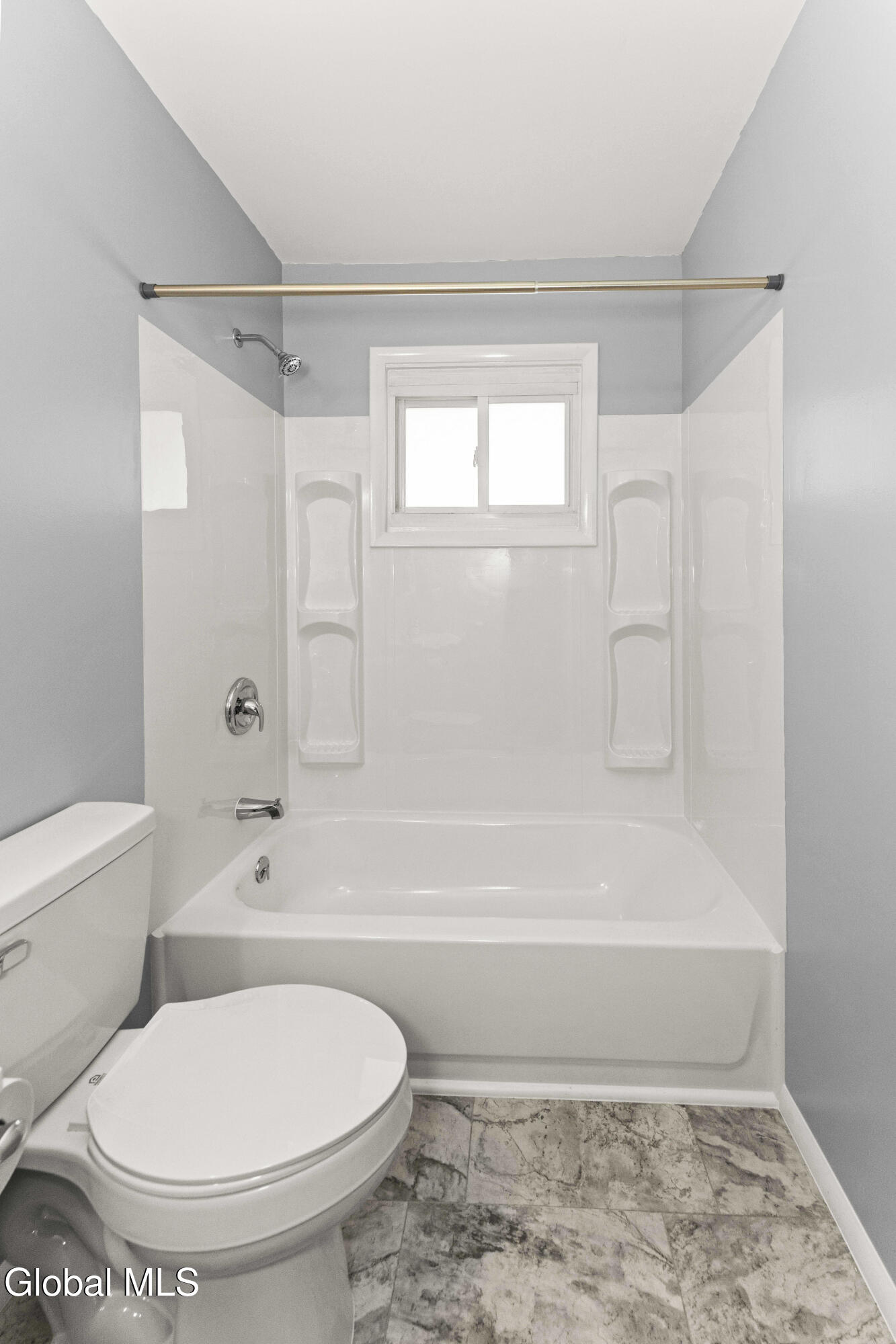 7 Bridle Path Colonie, NY 12205 - Photo 14 of 27 5 Bathroom 2