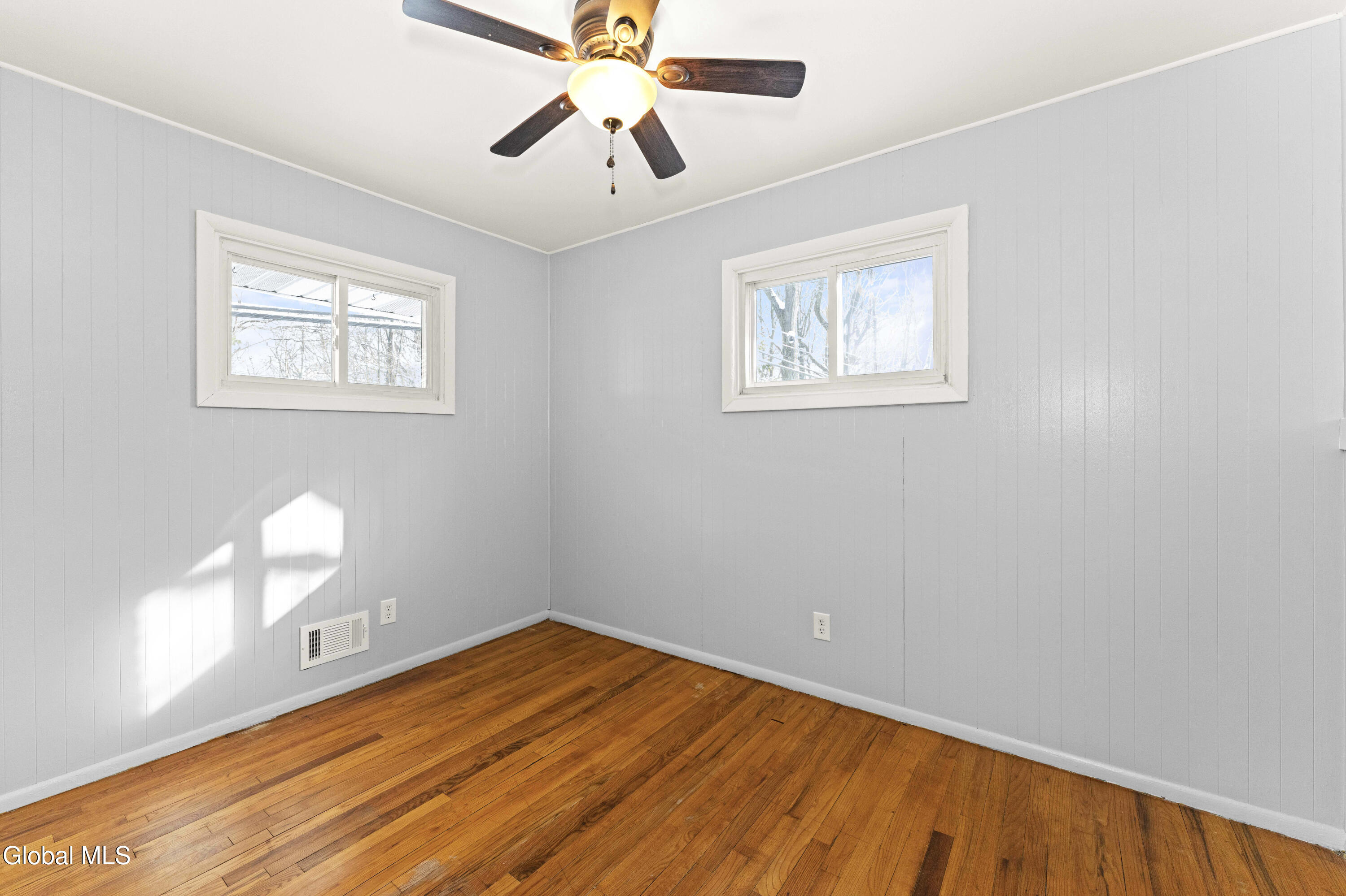 7 Bridle Path Colonie, NY 12205 - Photo 20 of 27 4 Bedroom 5