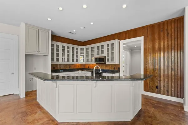 $599,900 | 1801 Cub Trail, Orange, TX 77632