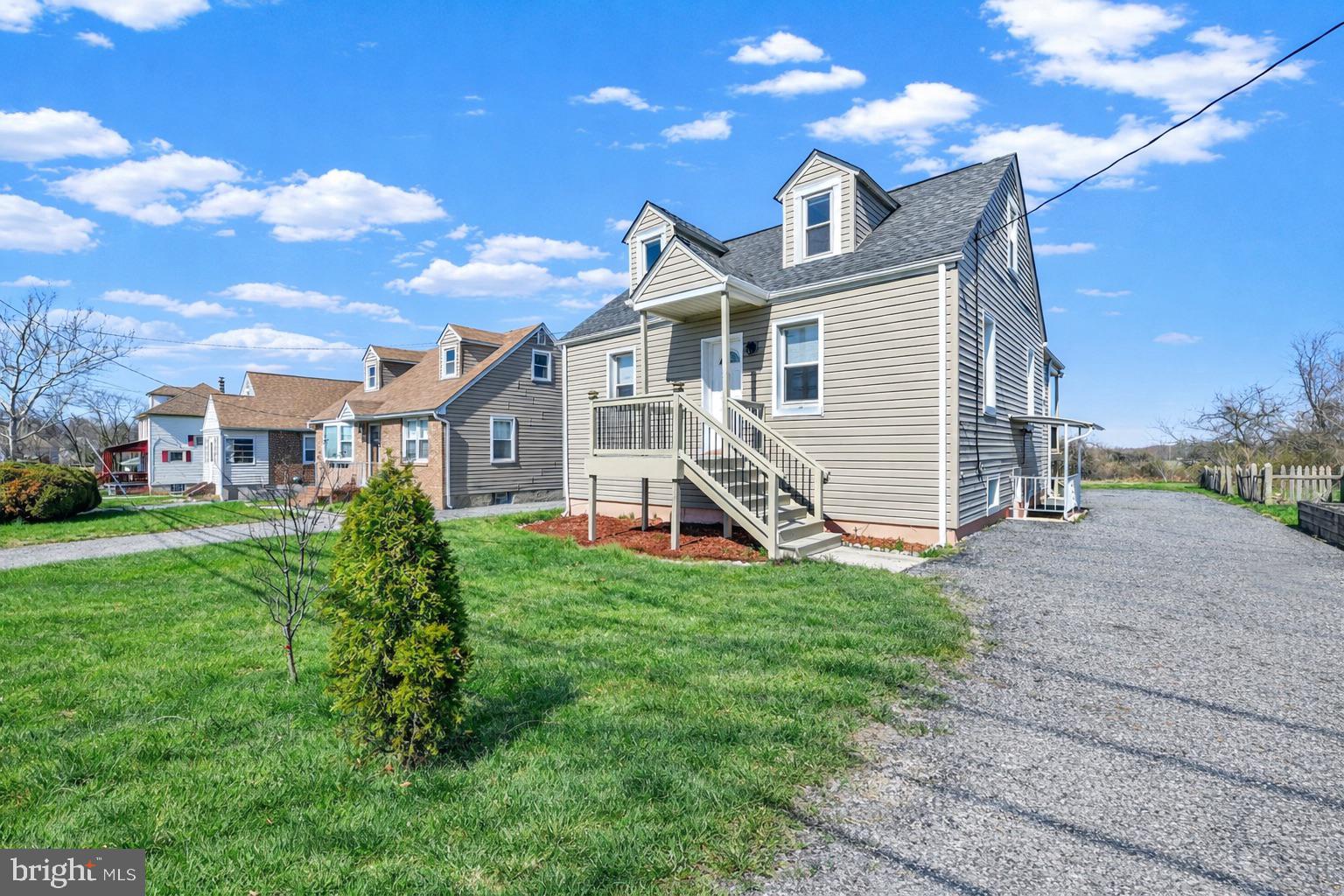 4604 Ridge Road Baltimore, MD 21236 - Photo 2 of 30