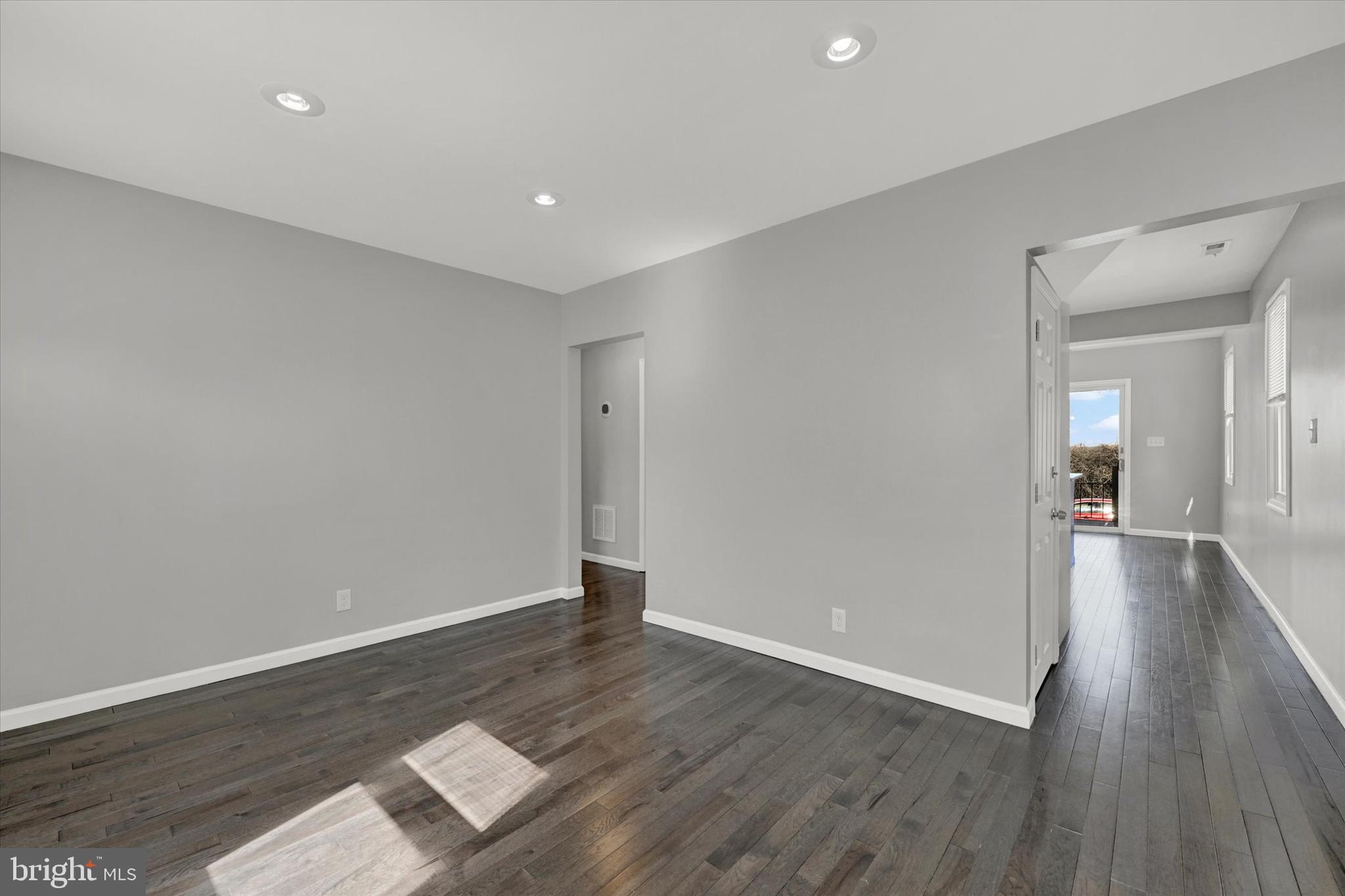 4604 Ridge Road Baltimore, MD 21236 - Photo 7 of 30