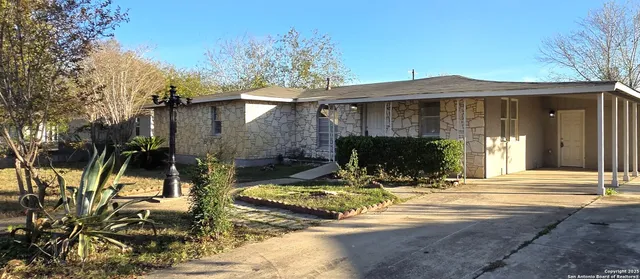 $228,500 | 349 Ave D, Poteet, TX 78065