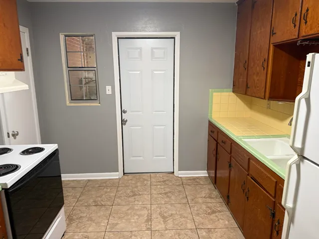 $1,100 | 629 Stiles Avenue, Tallahassee, FL 32303