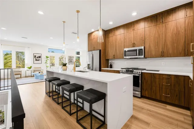 $829,000 | 460 87th Avenue Street, St. Petersburg, FL 33702