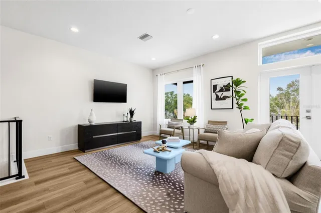 $829,000 | 460 87th Avenue Street, St. Petersburg, FL 33702