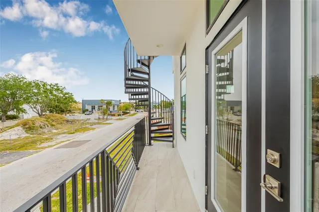 $829,000 | 460 87th Avenue Street, St. Petersburg, FL 33702