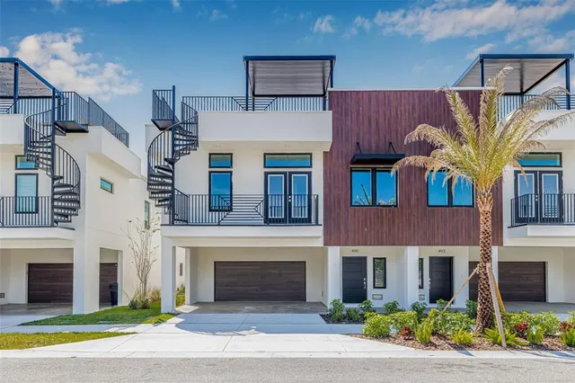 $829,000 | 460 87th Avenue Street, St. Petersburg, FL 33702