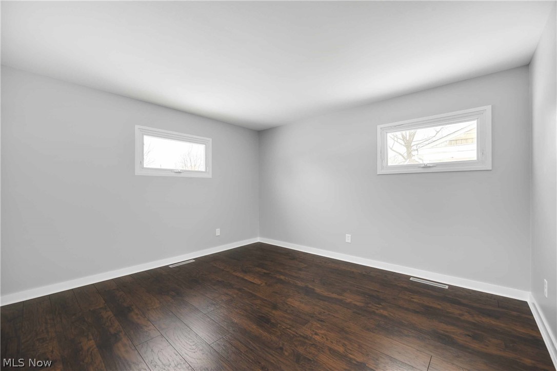 6333 Springwood Road Parma Heights, OH 44130 - Photo 30 of 35