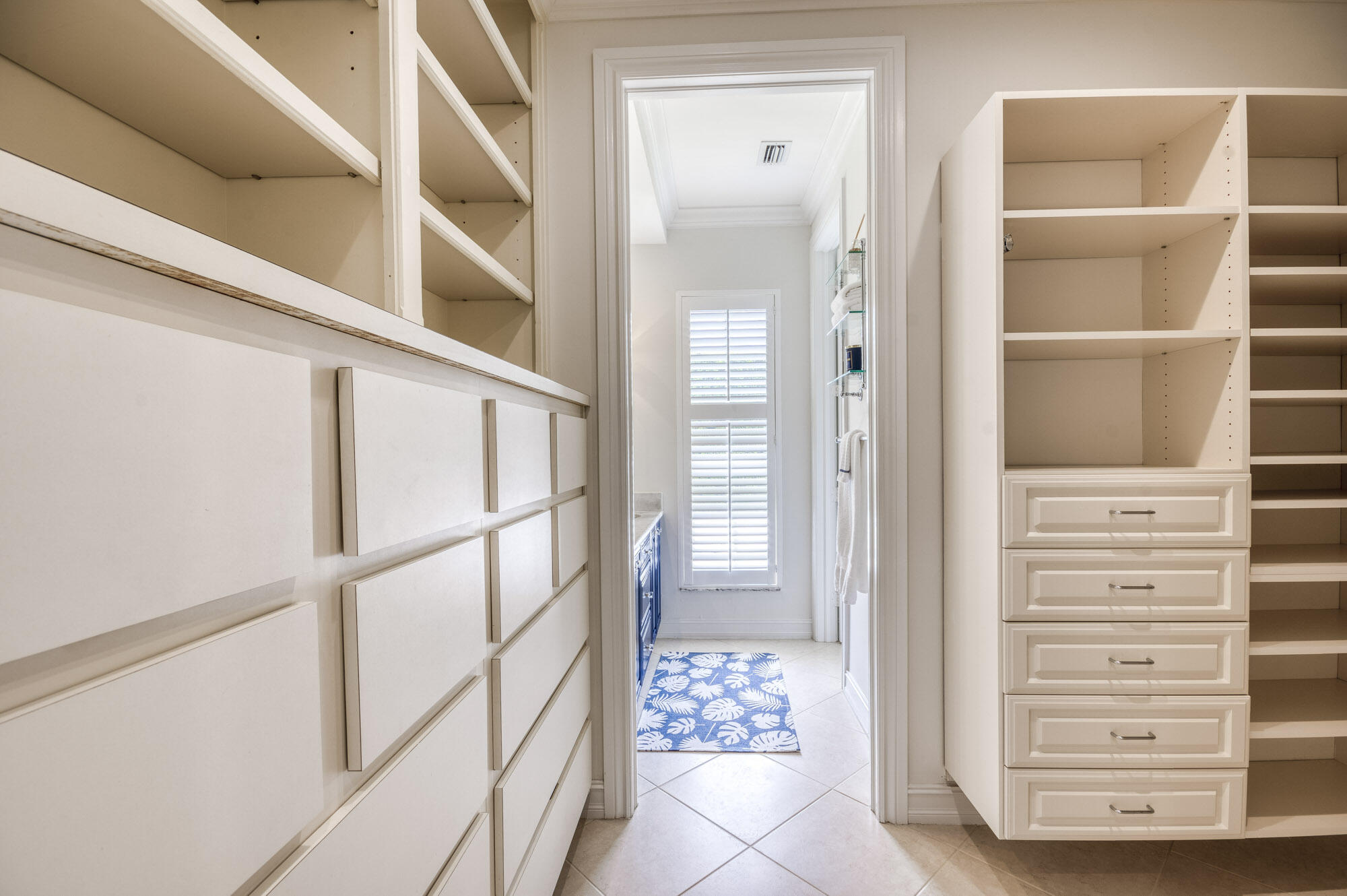 10182 Southeast Acorn Way Jupiter, FL 33469 - Photo 16 of 38 a view of closet area