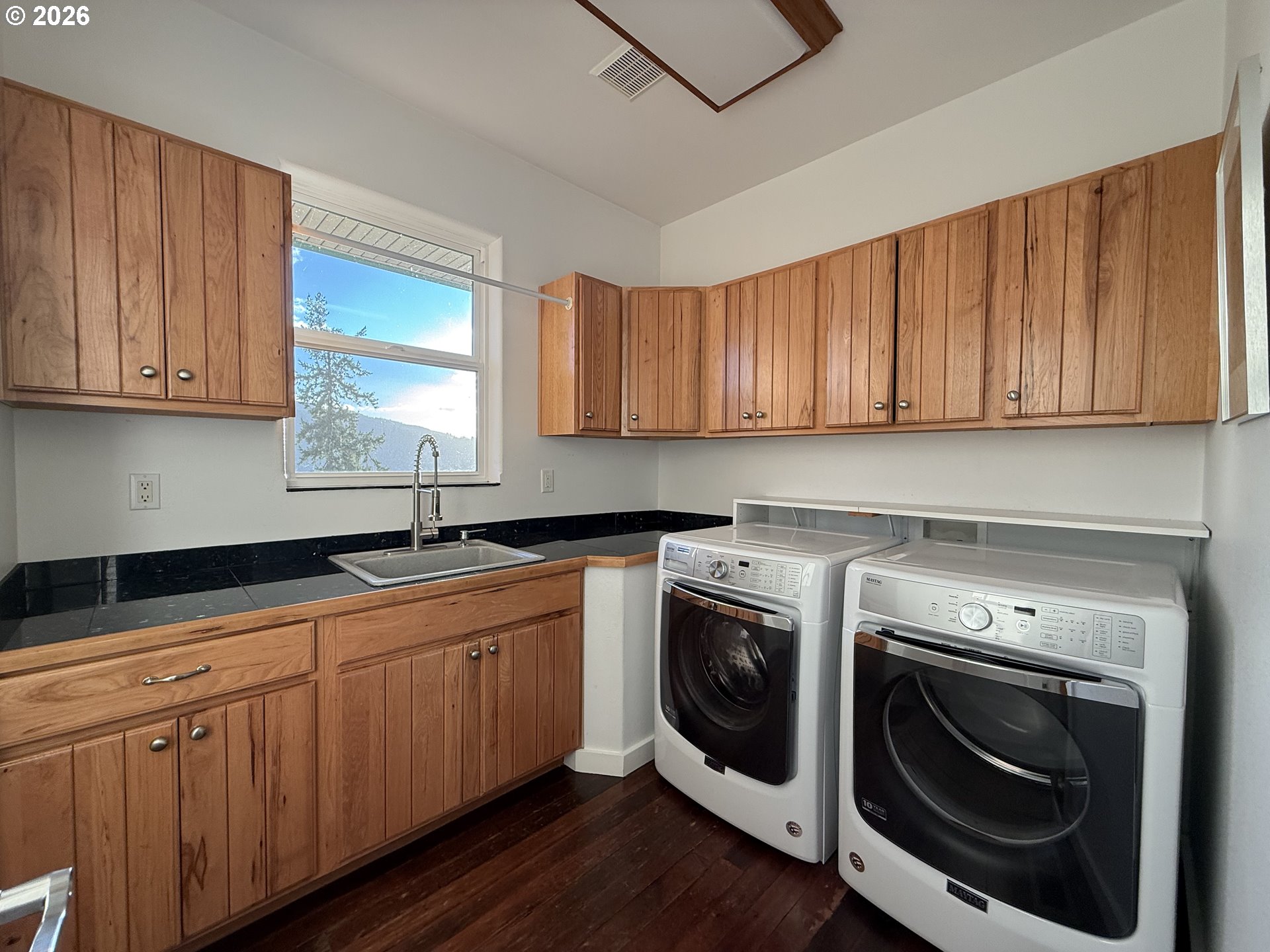 165 Friday Road Ariel, WA 98603 - Photo 15 of 48 Hallway