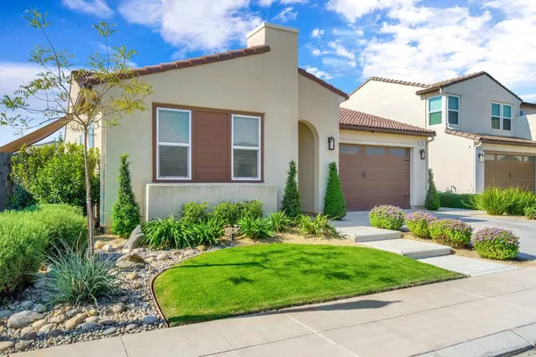 $519,900 | 994 Groveland Avenue West, Madera, CA 93636