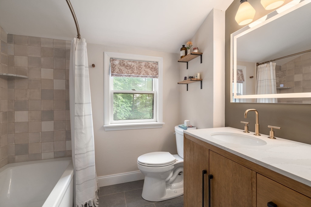 10 James Road Hanover, MA 02339 - Photo 22 of 41