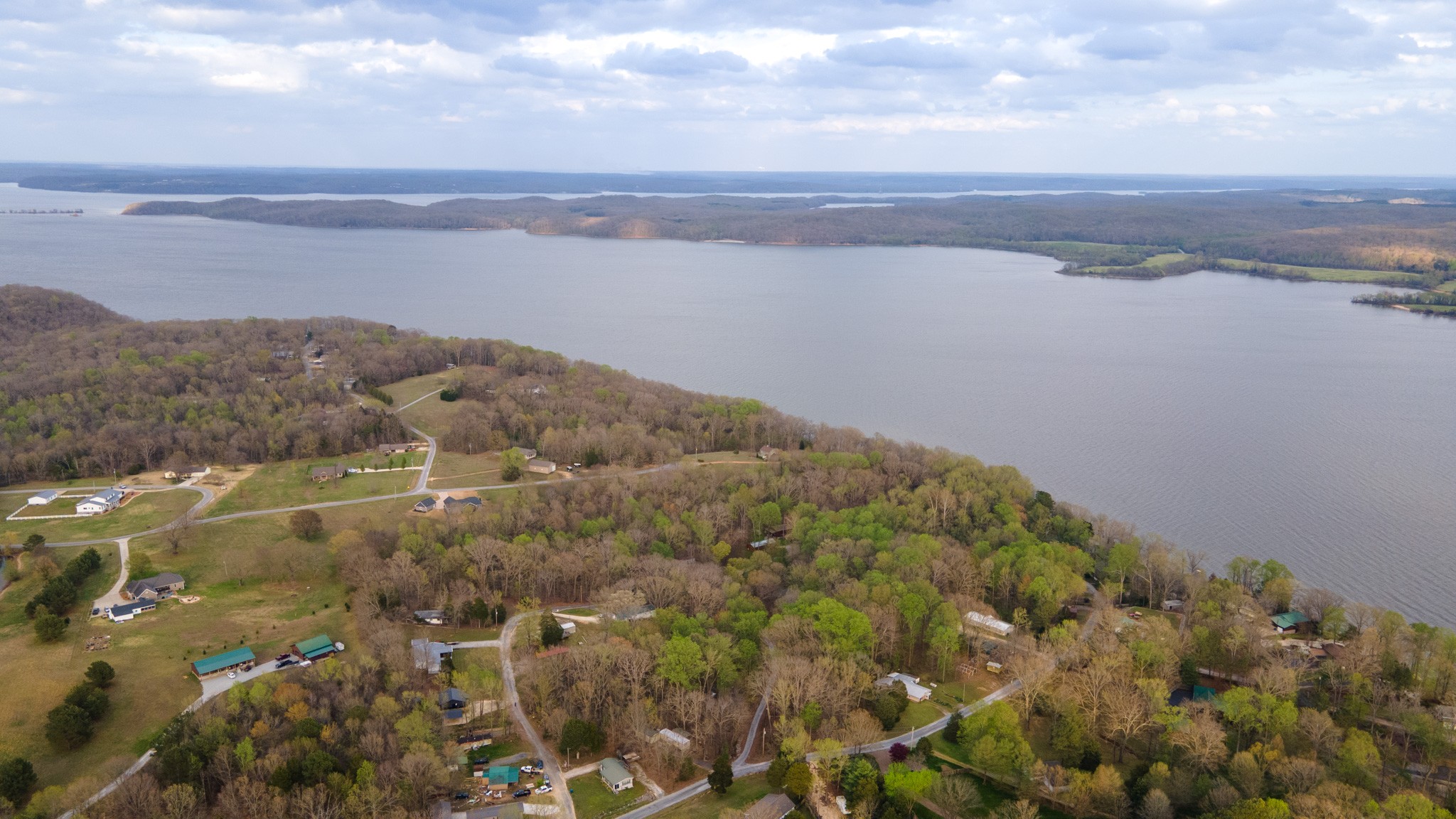 55 Sumerfield Drive Springville, TN 38256 - Photo 20 of 32 a view of lake and mountain