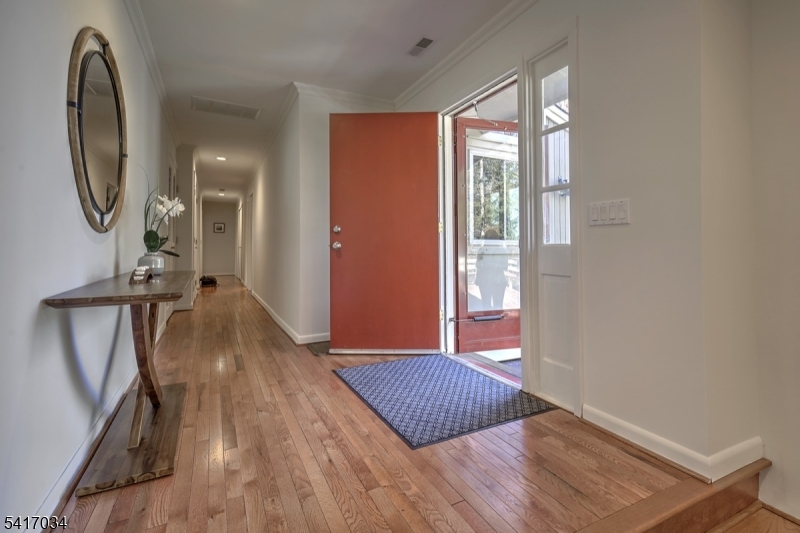 10 Roxiticus Road Mendham, NJ 07945 - Photo 2 of 26