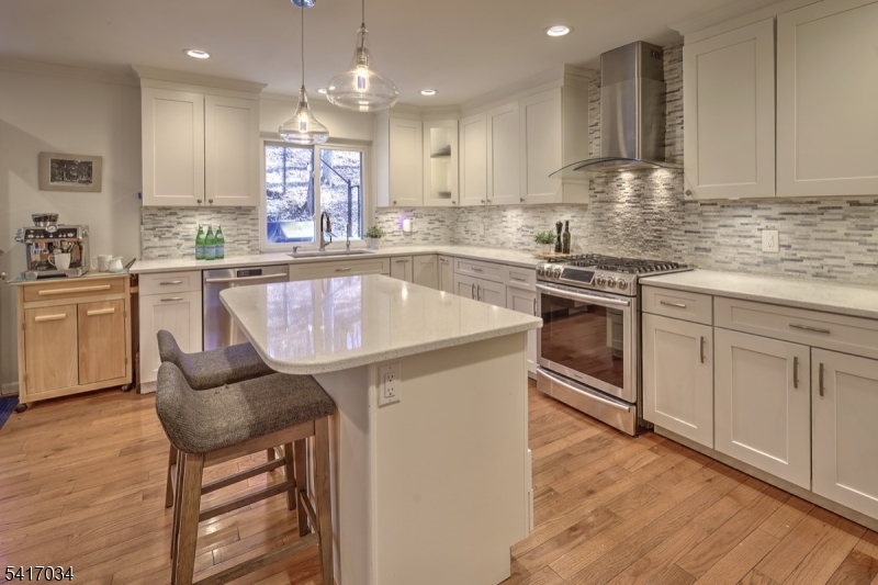 10 Roxiticus Road Mendham, NJ 07945 - Photo 8 of 26