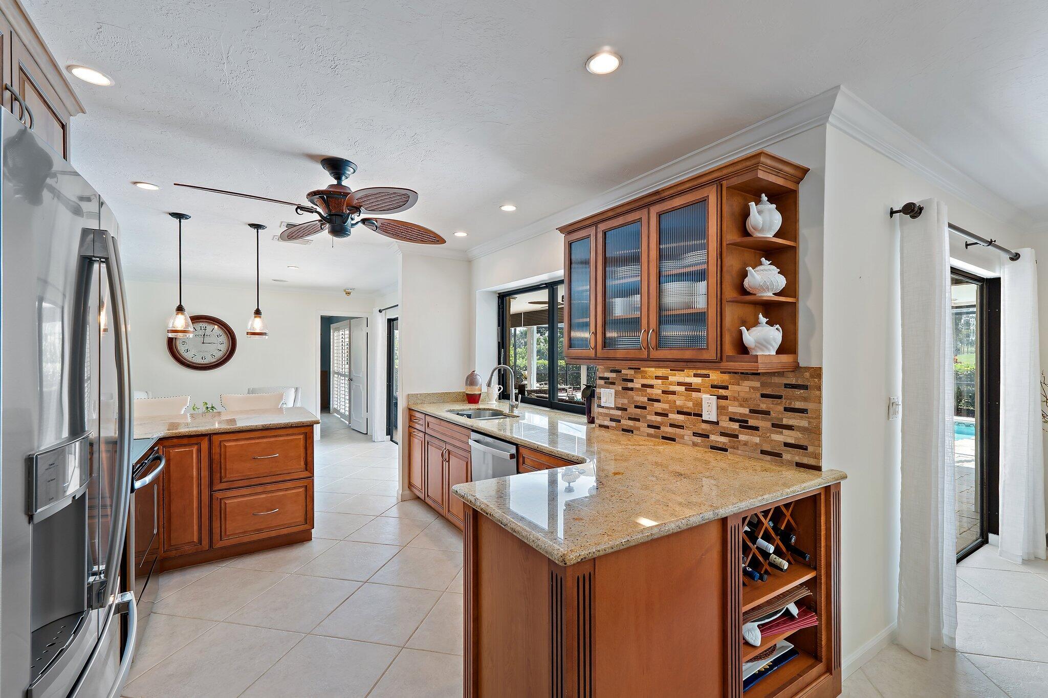 90 Southeast Turtle Creek Drive Jupiter, FL 33469 - Photo 14 of 37 040-90SETurtleCreekDr-Tequesta-SMALL