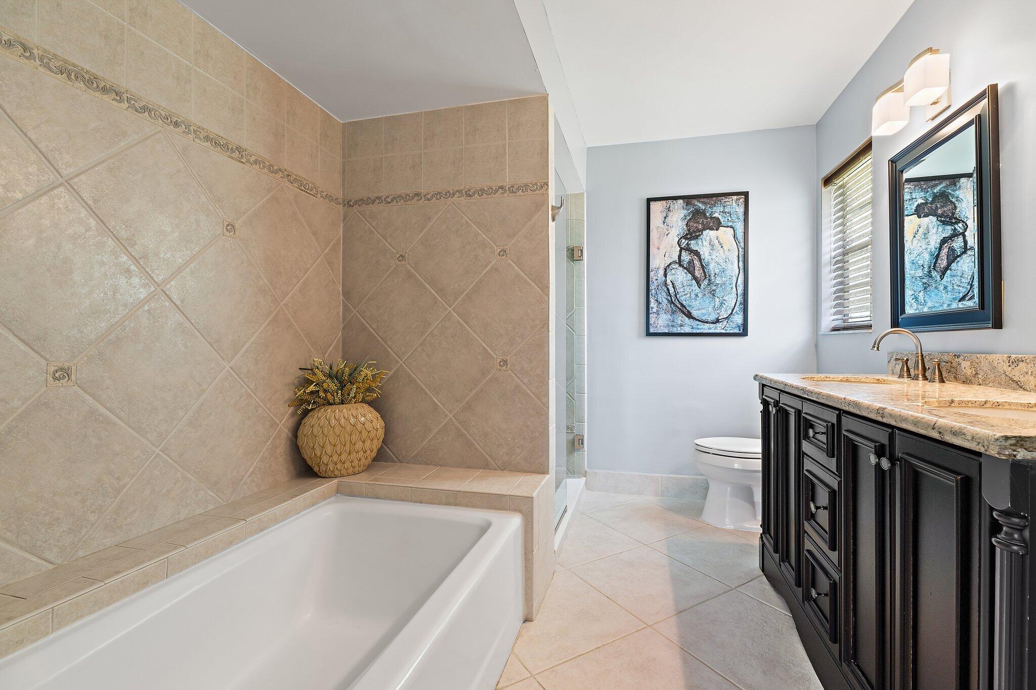 90 Southeast Turtle Creek Drive Jupiter, FL 33469 - Photo 26 of 37 056-90SETurtleCreekDr-Tequesta-SMALL