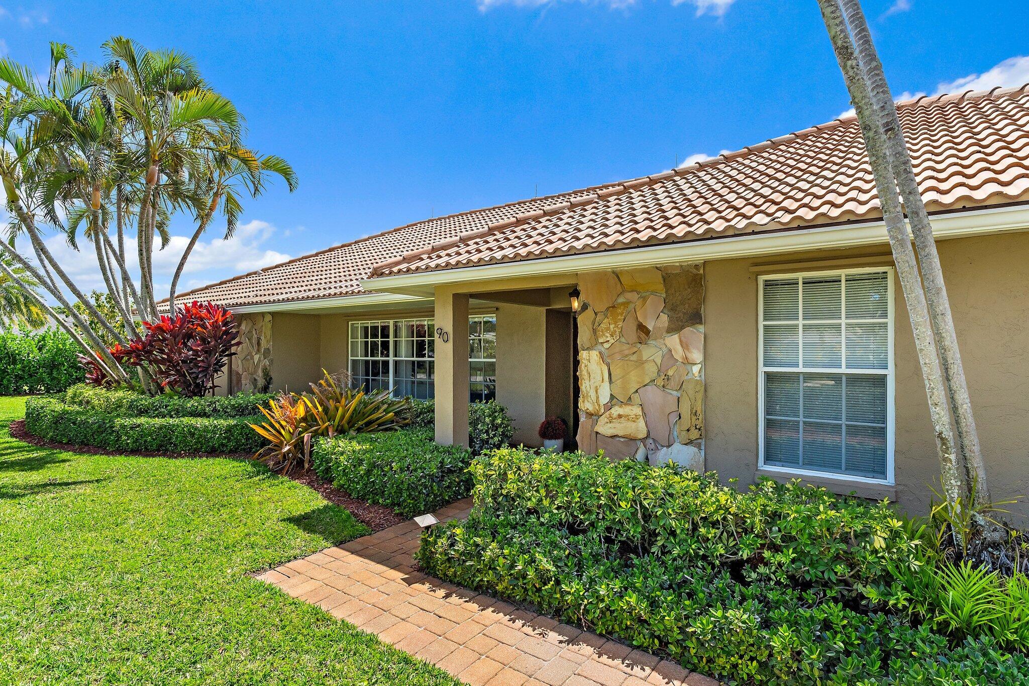 90 Southeast Turtle Creek Drive Jupiter, FL 33469 - Photo 4 of 37 026-90SETurtleCreekDr-Tequesta-SMALL