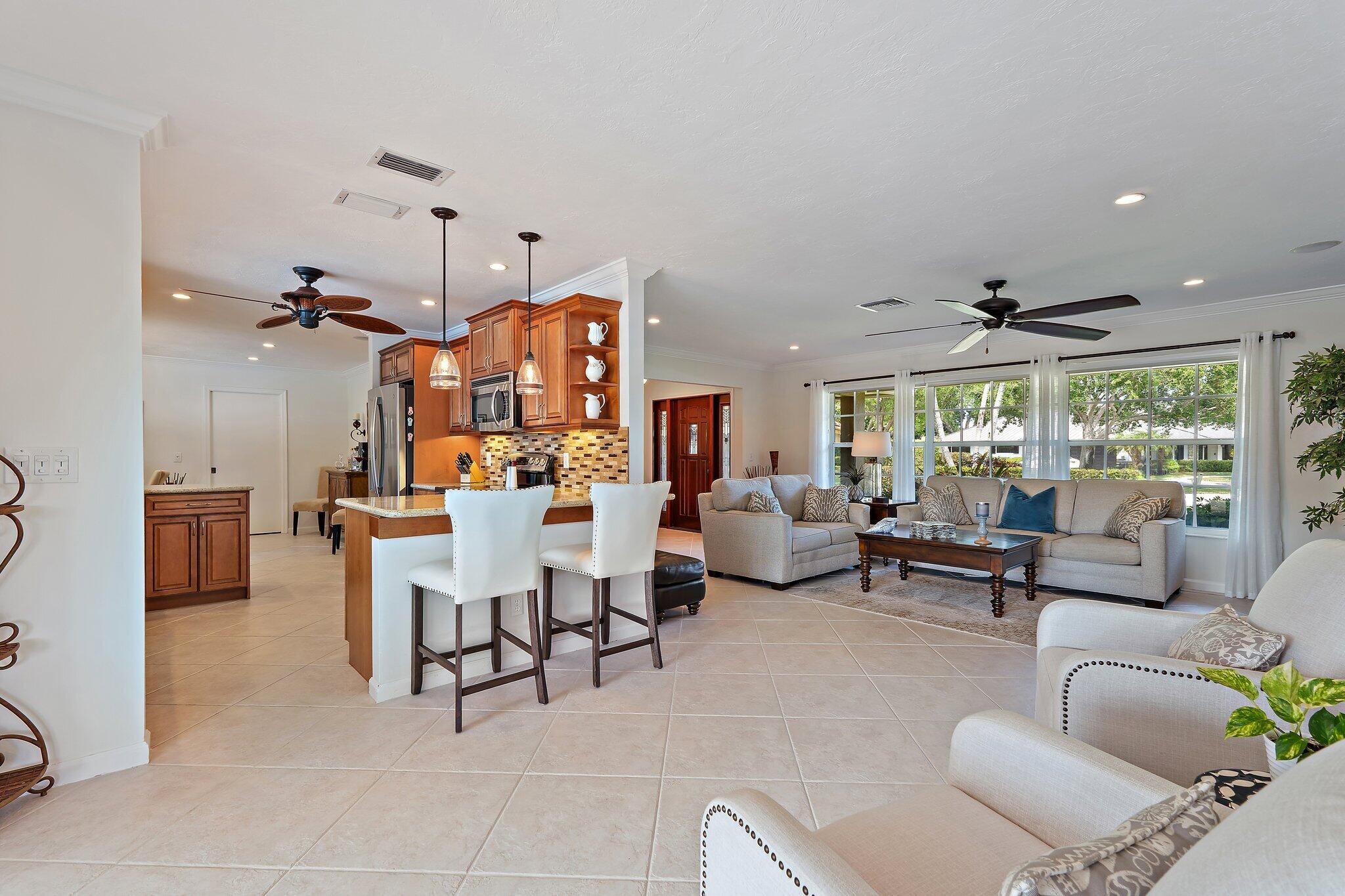 90 Southeast Turtle Creek Drive Jupiter, FL 33469 - Photo 10 of 37 035-90SETurtleCreekDr-Tequesta-SMALL