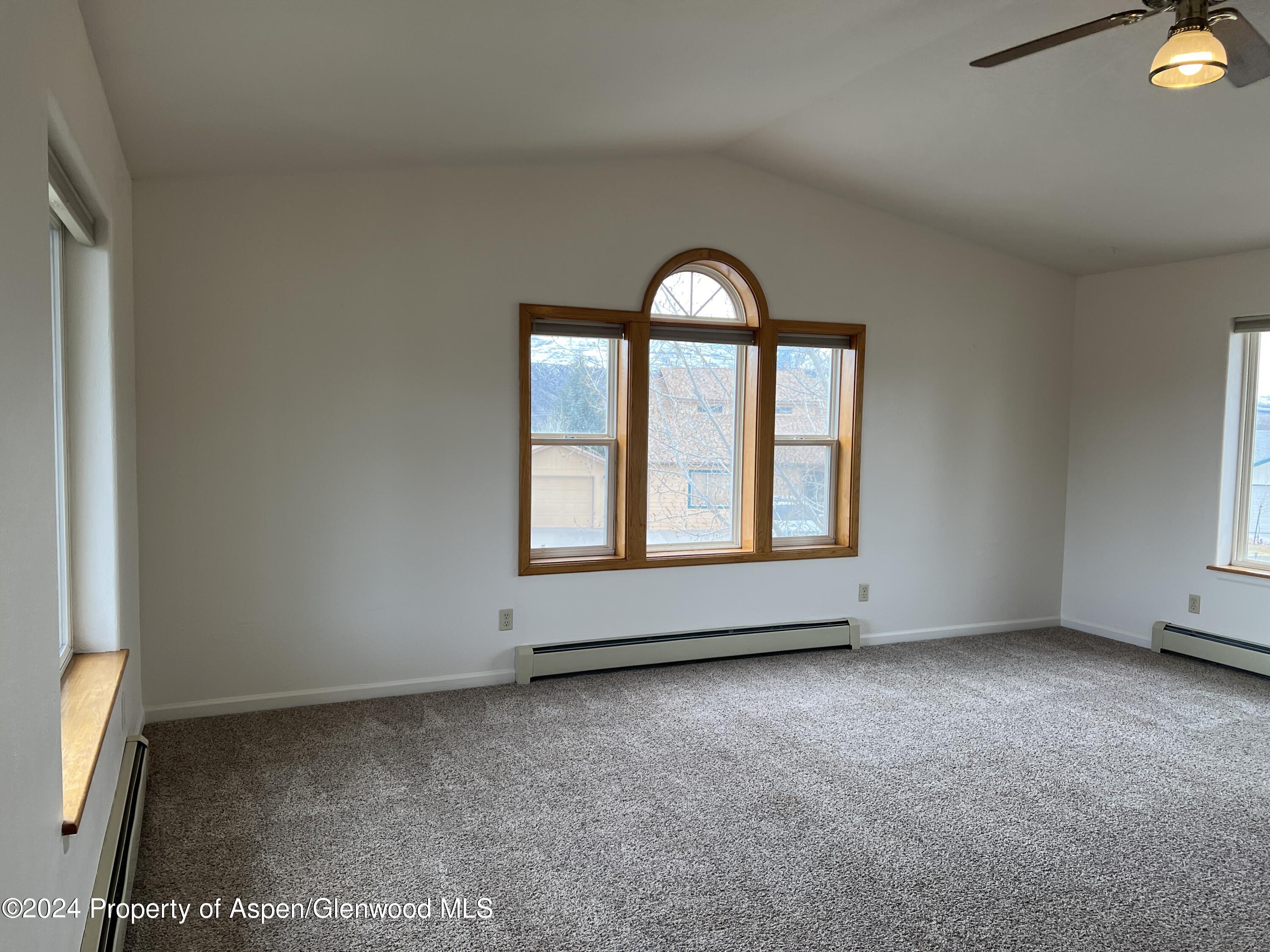 765 Fir Avenue Rifle, CO 81650 - Photo 5 of 34 Living room