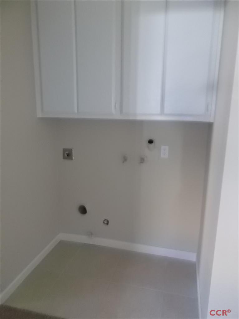 404 North A Street Lompoc, CA 93436 - Photo 10 of 15 a view of small space