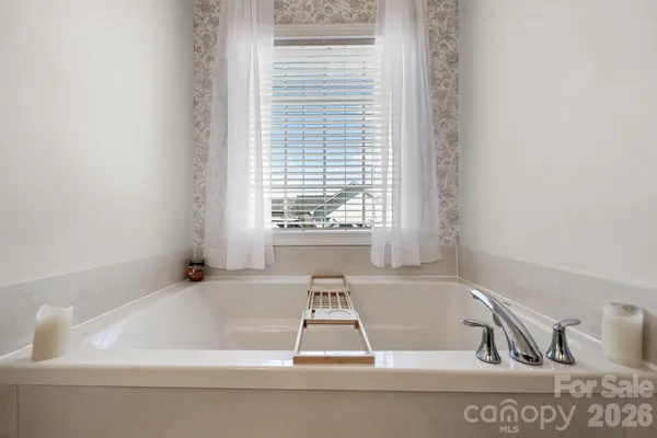 $425,500 | 324 Old Hardin Road, Dallas, NC 28034