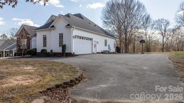 $425,500 | 324 Old Hardin Road, Dallas, NC 28034