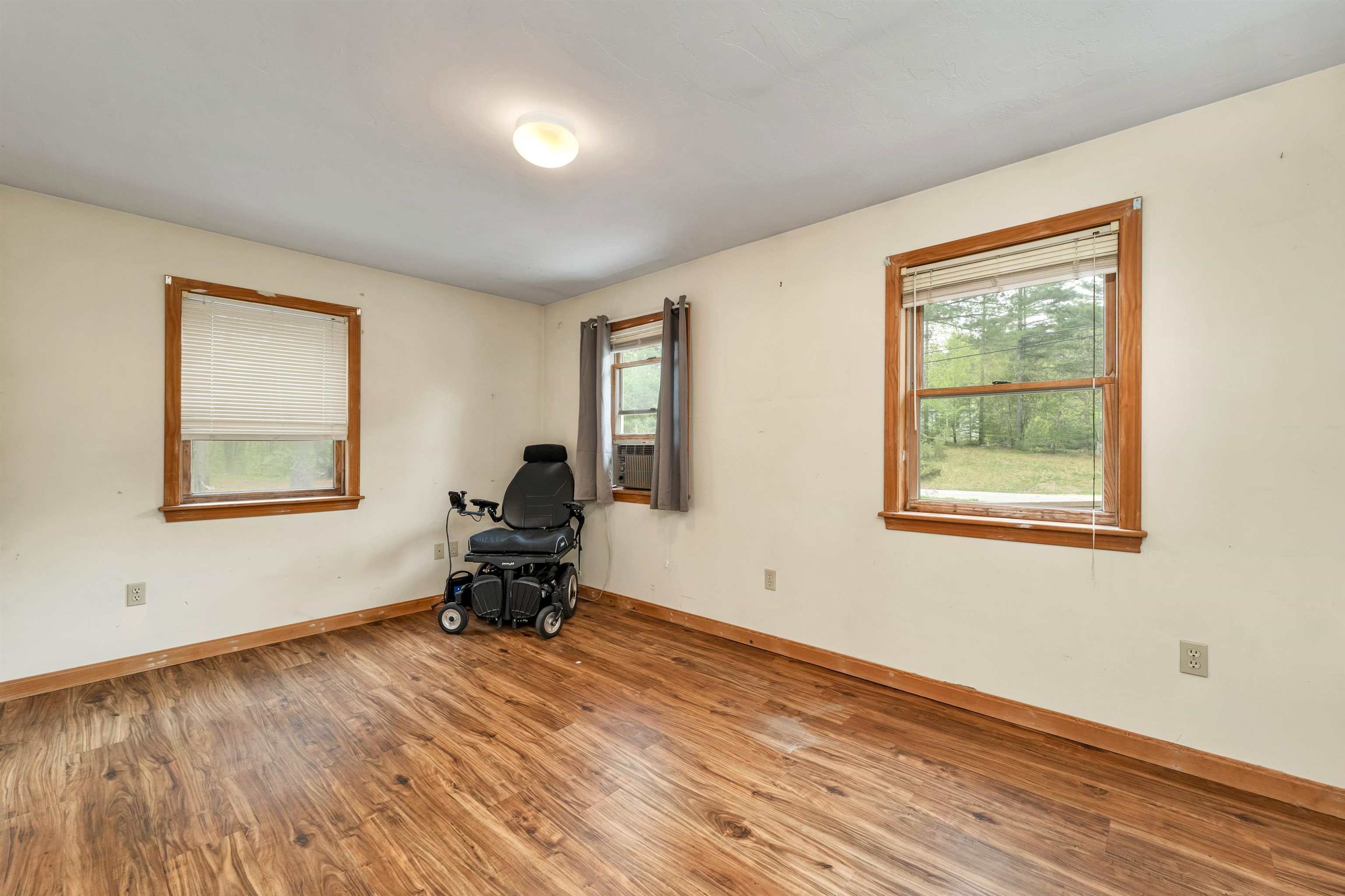 1 Friar Tuck Way Wolfeboro, NH 03894 - Photo 7 of 36