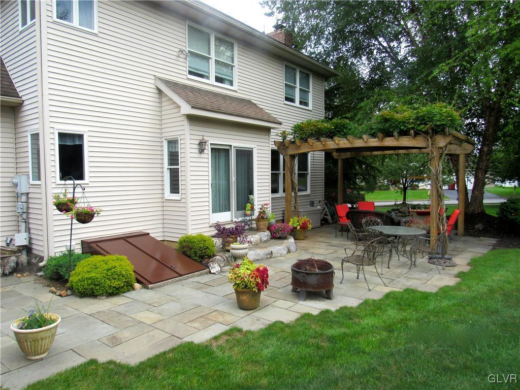 1720 Deer Path Road Easton, PA 18040 - Photo 7 of 43 Gallery Image 7