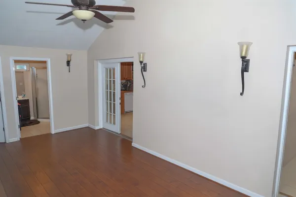 $3,100 | 8443 Sandalwood Drive West, Tallahassee, FL 32305
