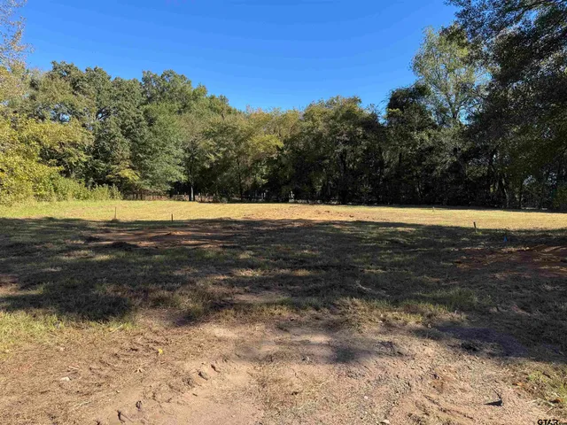 $325,000 | 117 Cypress Circle, Mount Vernon, TX 75457