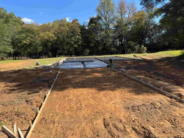 $325,000 | 117 Cypress Circle, Mount Vernon, TX 75457