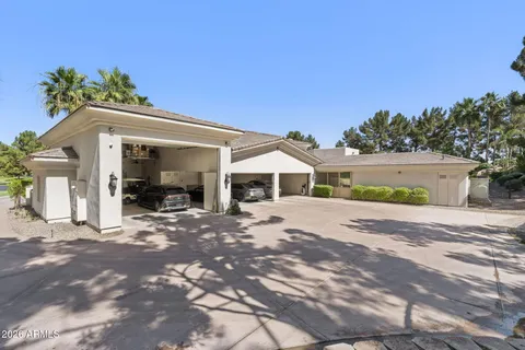 $5,900,000 | 7 East Oakwood Hills Drive, Chandler, AZ 85248