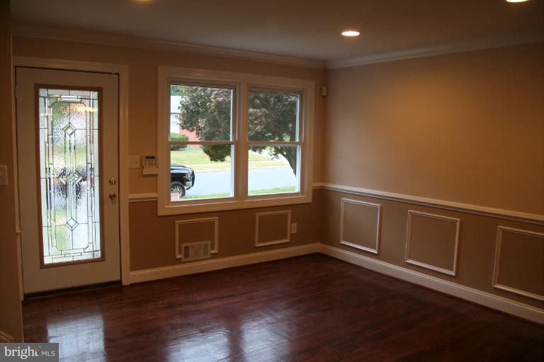 4379 Crest Heights Road Baltimore, MD 21215 - Photo 1 of 20 Interior (General)