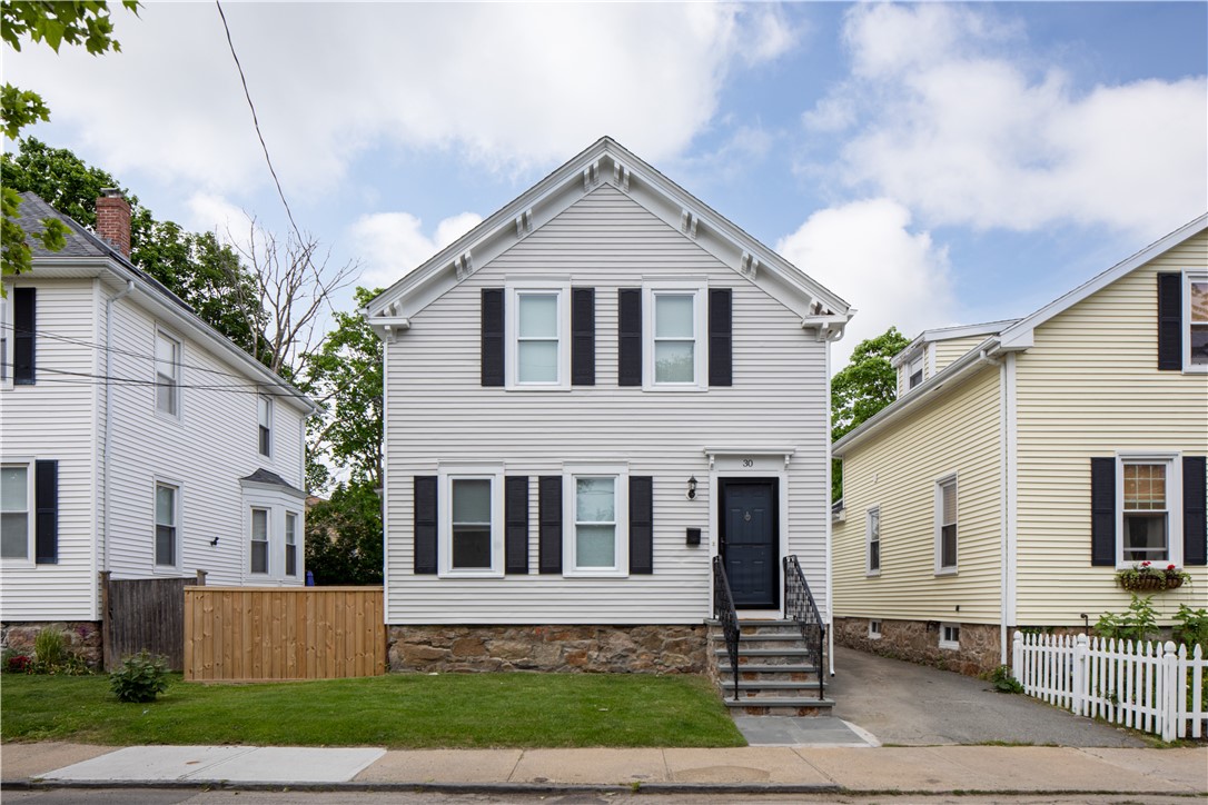 30 East Bowery Street Newport, RI 02840 - Photo 2 of 22