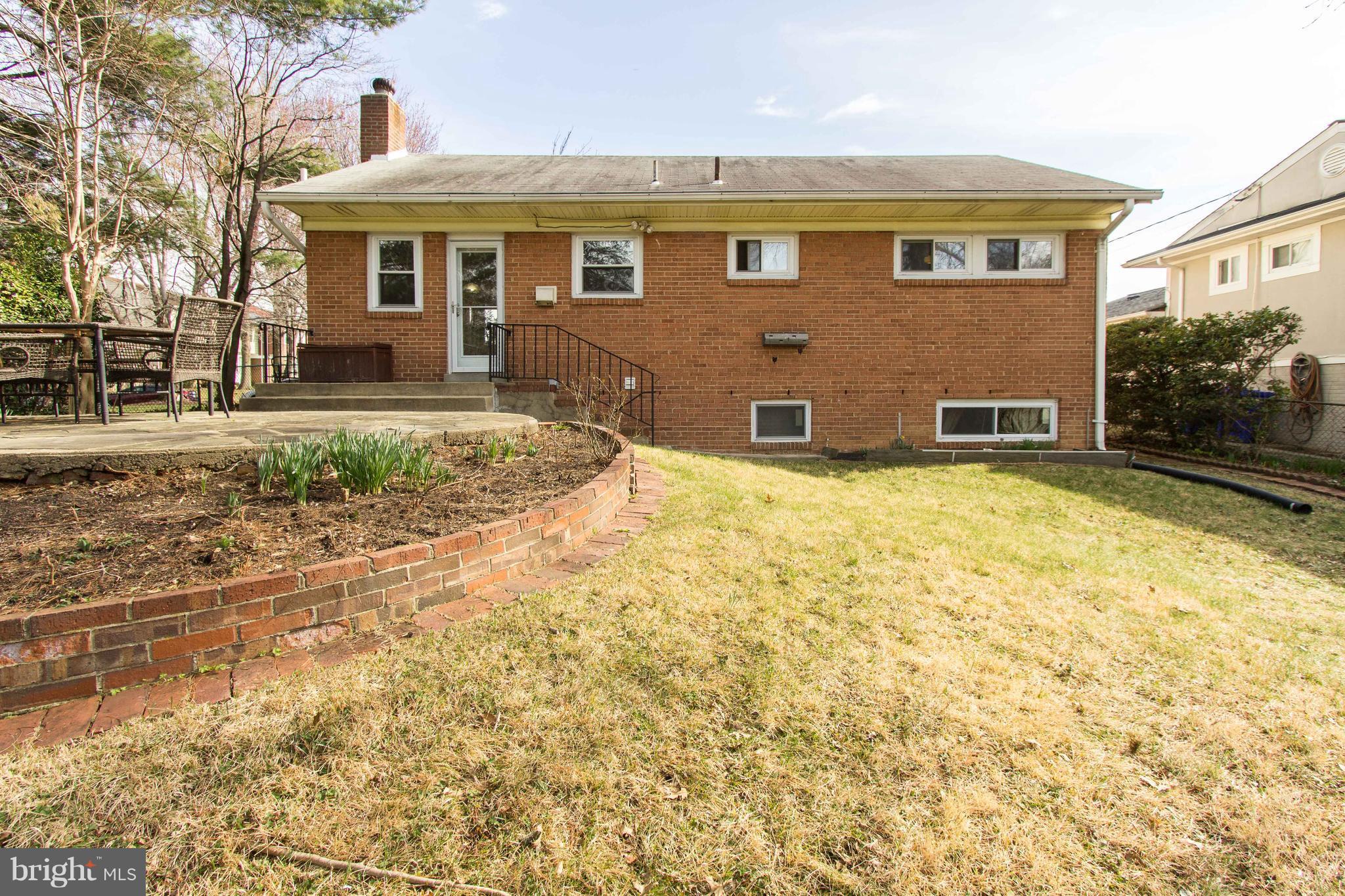 9002 Glenville Road Silver Spring, MD 20901 - Photo 20 of 21 Exterior (Rear)