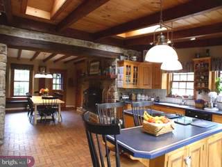 805 County Park Road Pottstown, PA 19465 - Photo 3 of 6 Gallery Image 3