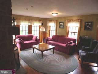 805 County Park Road Pottstown, PA 19465 - Photo 4 of 6 Gallery Image 4