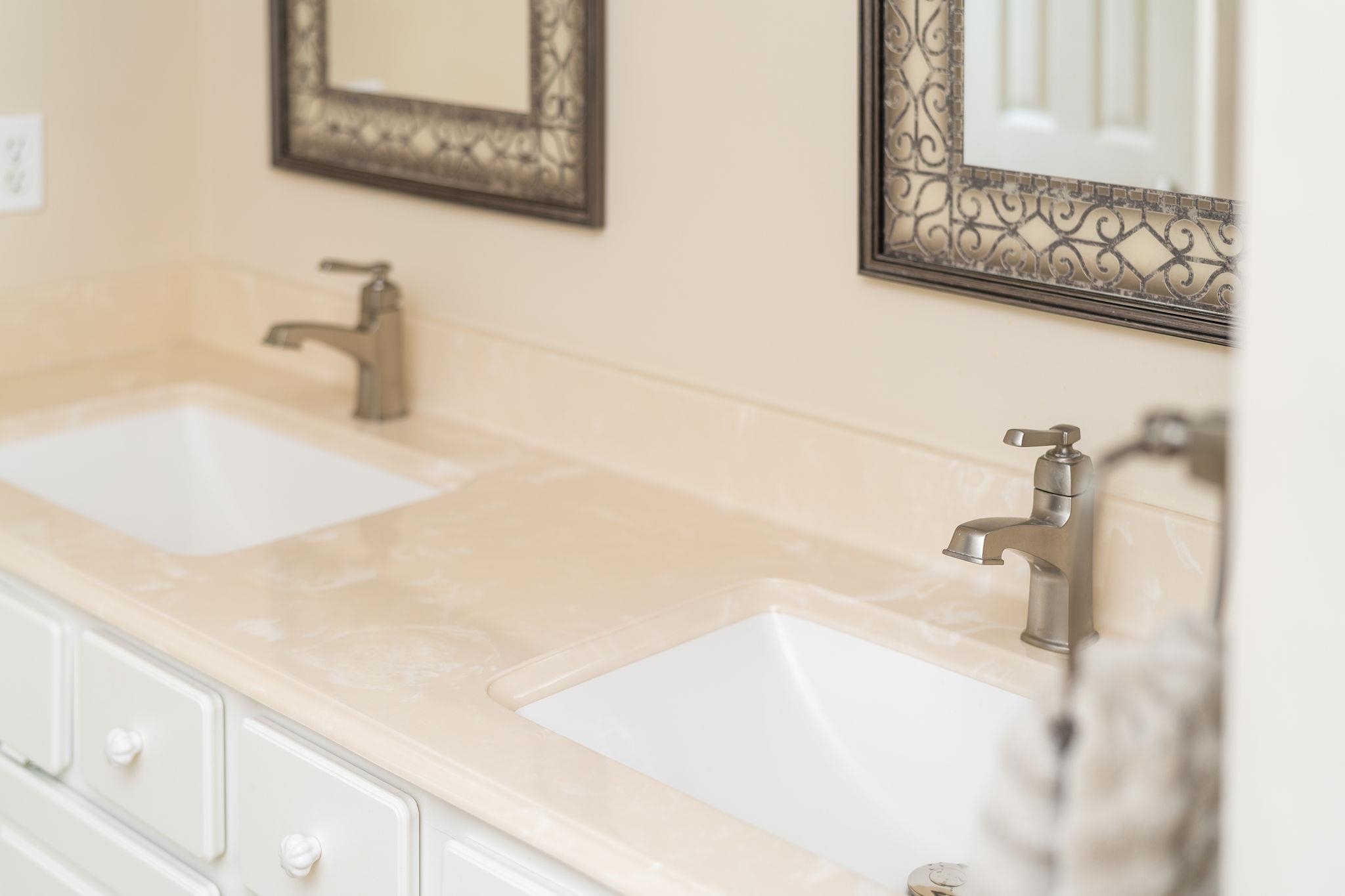 400 Quick's Mill Road Verona, VA 24482 - Photo 36 of 75 a bathroom with a bathtub