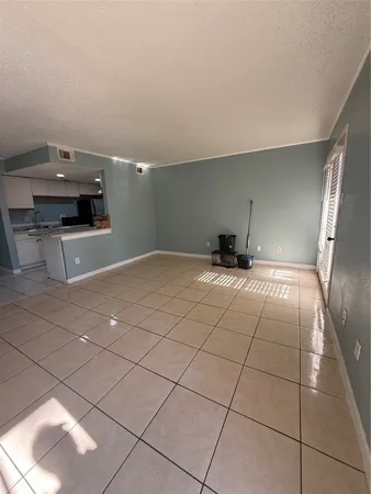 a view of a livingroom with furniture