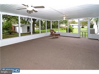 265 Harmony Road Gibbstown, NJ 08027 - Photo 5 of 11 Sun Room